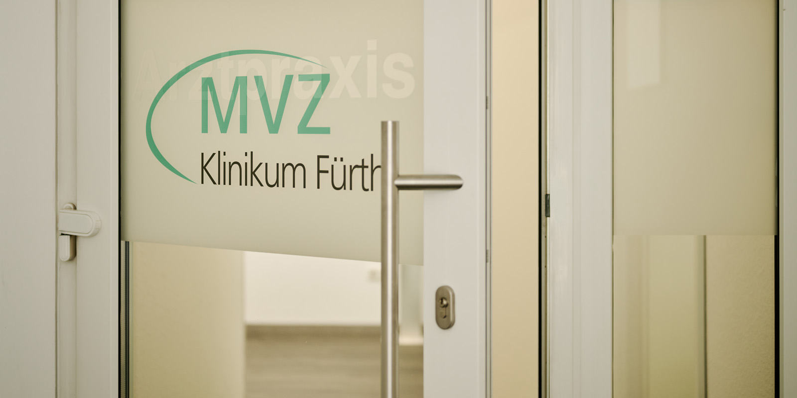 MVZ Praxiseingang Langenzenn